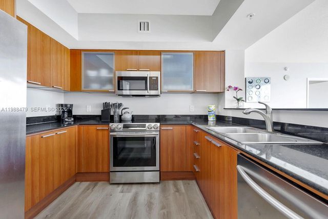 16699 Collins Ave 2007, Sunny Isles Beach, FL 33160