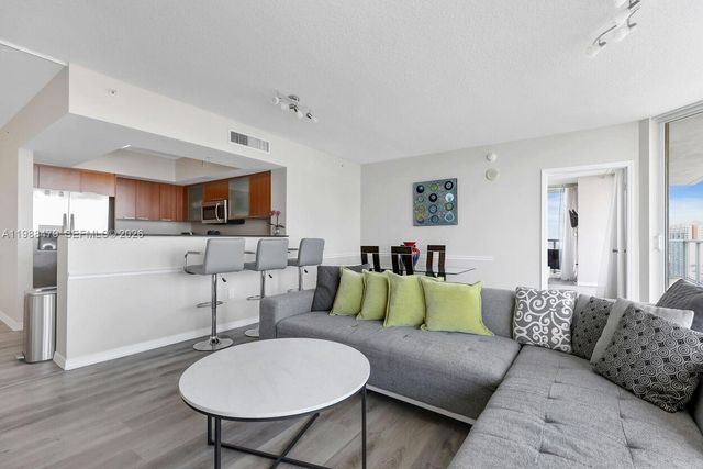 16699 Collins Ave 2007, Sunny Isles Beach, FL 33160