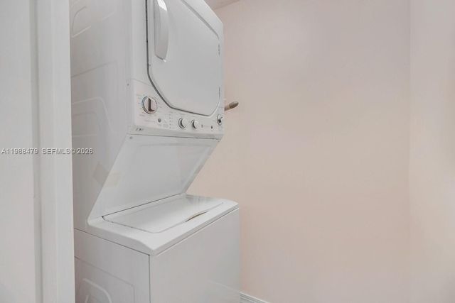 16699 Collins Ave 2007, Sunny Isles Beach, FL 33160