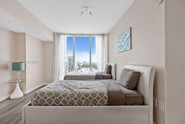 16699 Collins Ave 2007, Sunny Isles Beach, FL 33160