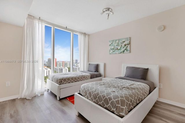 16699 Collins Ave 2007, Sunny Isles Beach, FL 33160