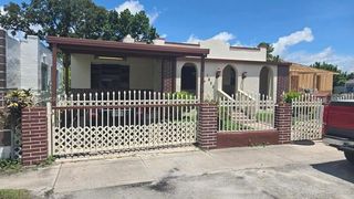 1853 NW 47th St, Miami, FL 33142