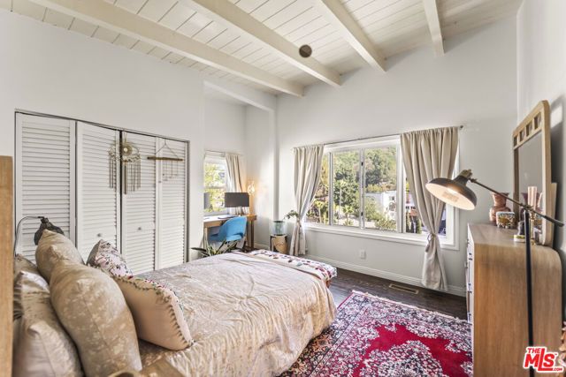 6335 Grape Place, Los Angeles, CA 90068