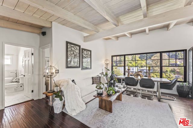 6335 Grape Place, Los Angeles, CA 90068