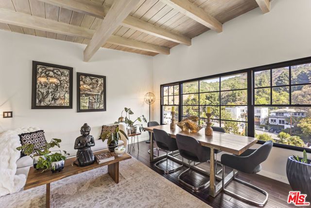 6335 Grape Place, Los Angeles, CA 90068