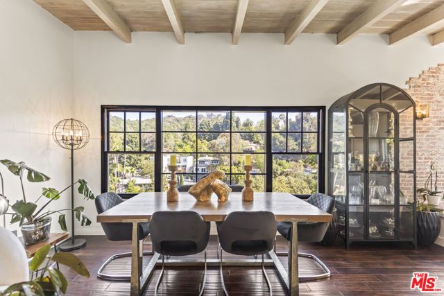 6335 Grape Place, Los Angeles, CA 90068