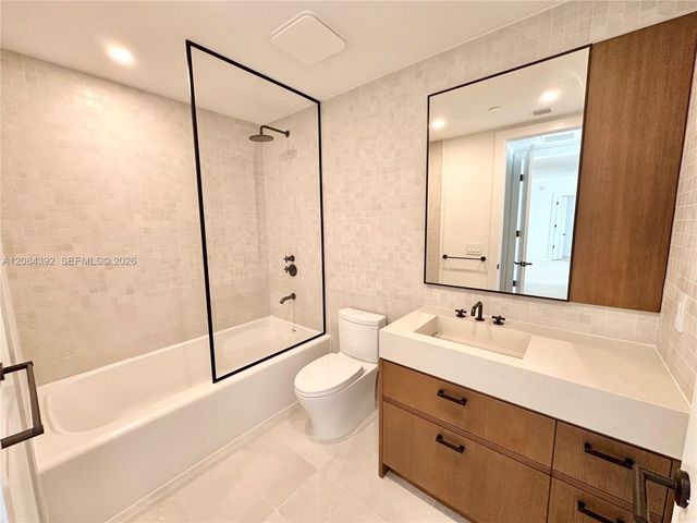 2200 Brickell Avenue 313, Miami, FL 33129