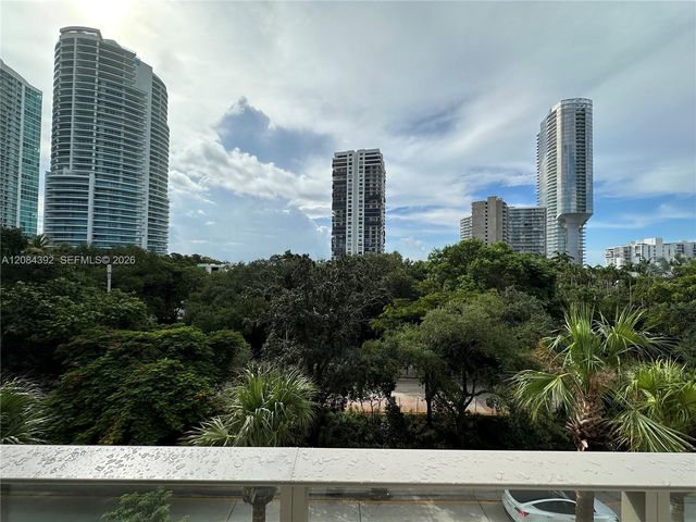 2200 Brickell Avenue 313, Miami, FL 33129