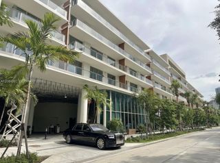2200 Brickell Avenue 313, Miami, FL 33129
