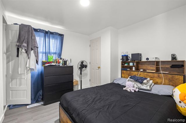 6330 Hampden Street, Taylor, MI 48180