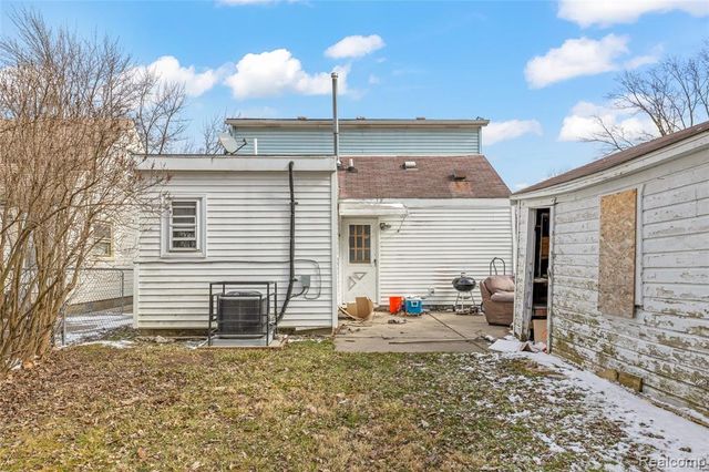 6330 Hampden Street, Taylor, MI 48180