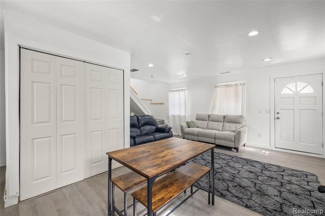 6330 Hampden Street, Taylor, MI 48180