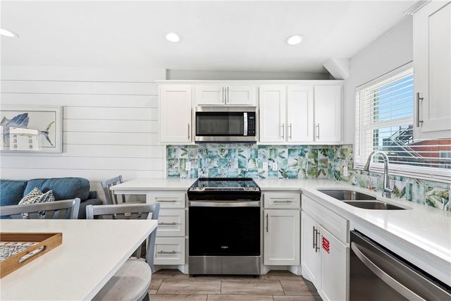 900 N Station St A2, Port Aransas, TX 78373