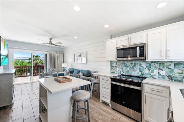 900 N Station St A2, Port Aransas, TX 78373