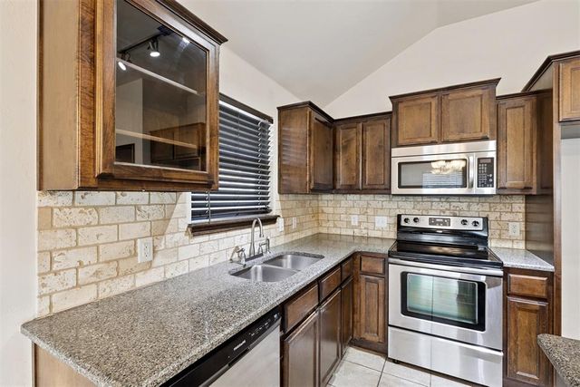 18424 Abierto Drive, Edmond, OK 73012