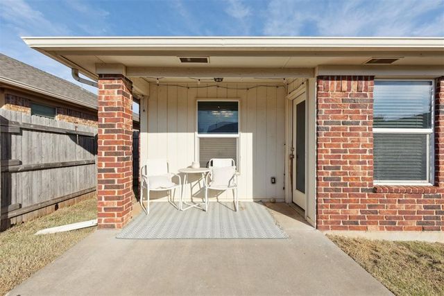 18424 Abierto Drive, Edmond, OK 73012