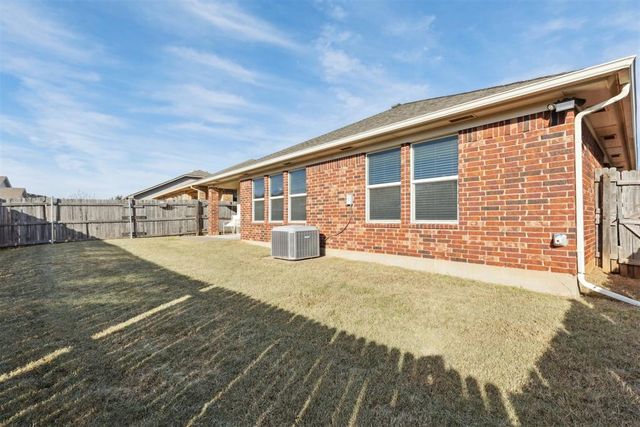 18424 Abierto Drive, Edmond, OK 73012