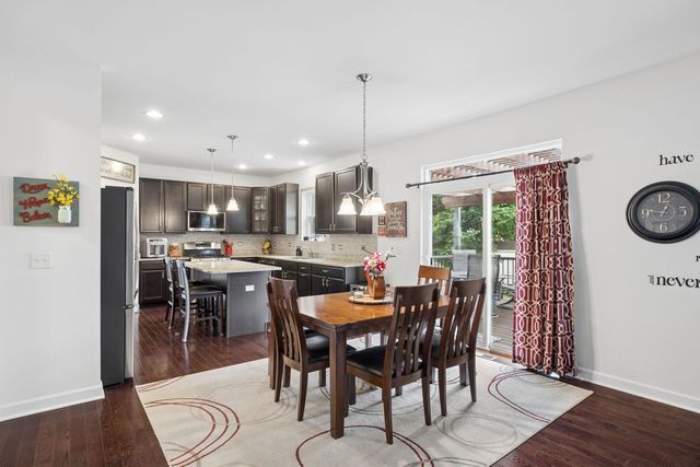903 Foxview Drive, Joliet, IL 60431