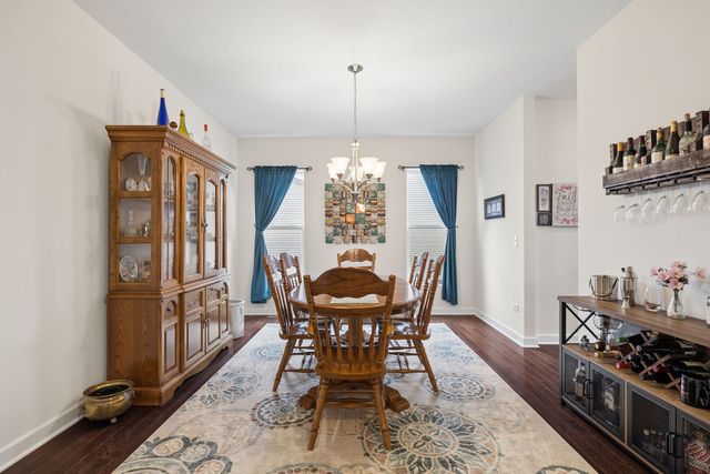 903 Foxview Drive, Joliet, IL 60431