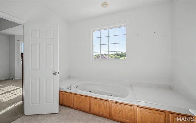 495 Grandview Farms Drive, Union, MO 63084