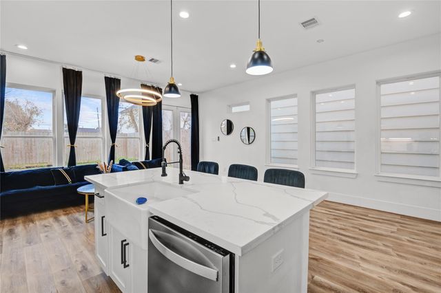 3344 Francis Street, Houston, TX 77004