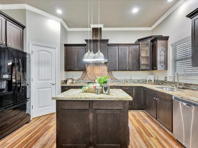 1220 Parkman Street, Lufkin, TX 75901