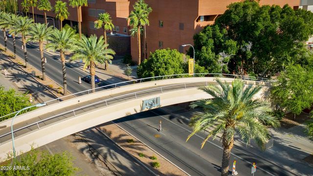 2118 E CENTER Lane 1, Tempe, AZ 85281