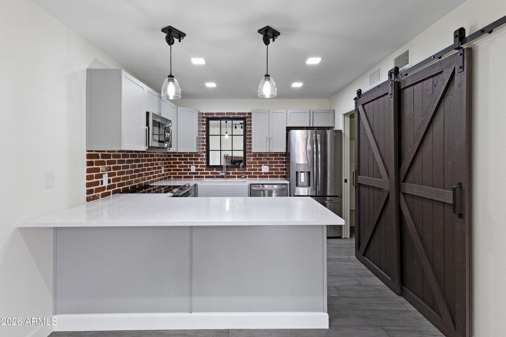 2118 E CENTER Lane 1, Tempe, AZ 85281