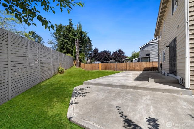 12730 SE 282nd Way, Kent, WA 98030