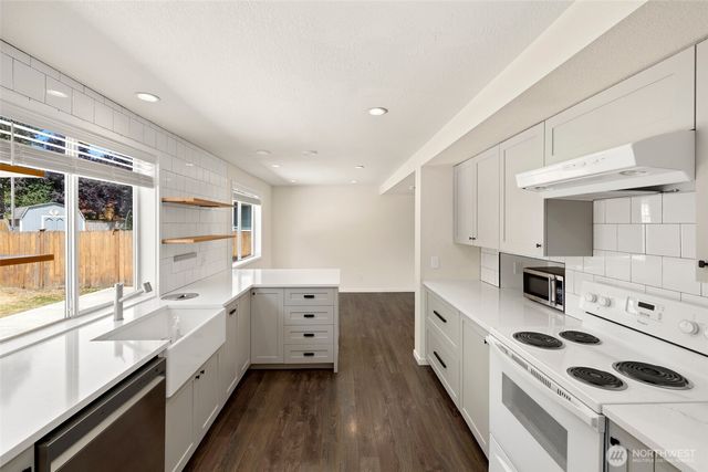 12730 SE 282nd Way, Kent, WA 98030