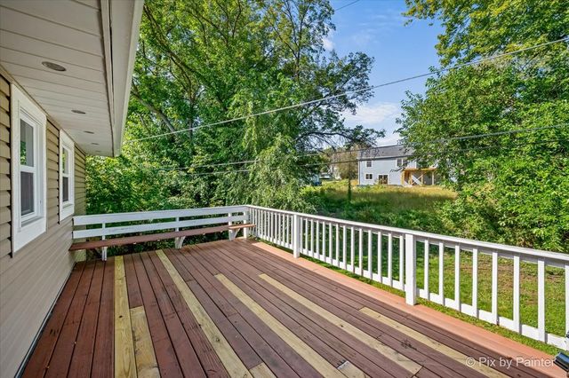 4121 N Johnsburg Road, Johnsburg, IL 60051