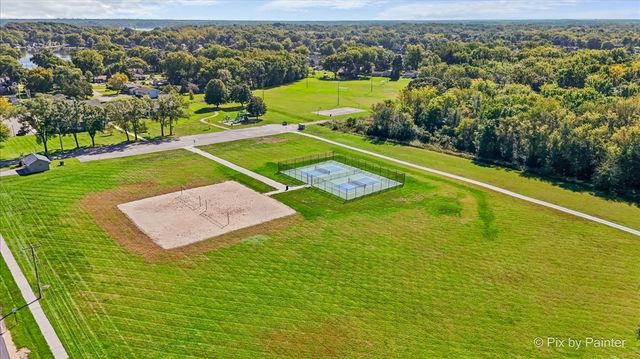 4121 N Johnsburg Road, Johnsburg, IL 60051