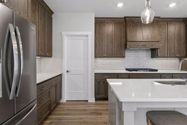2915 Thompson Drive, River Falls, WI 54022