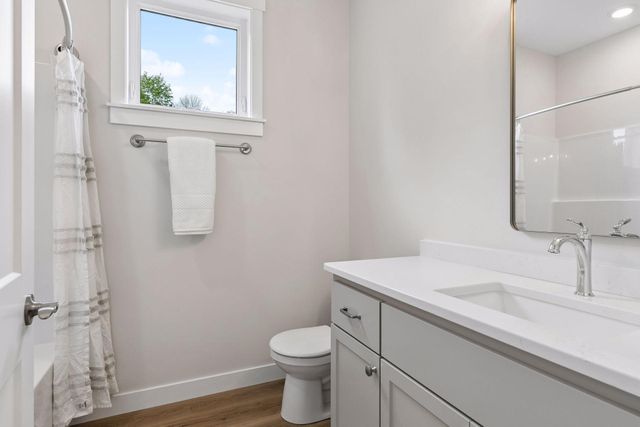 2915 Thompson Drive, River Falls, WI 54022