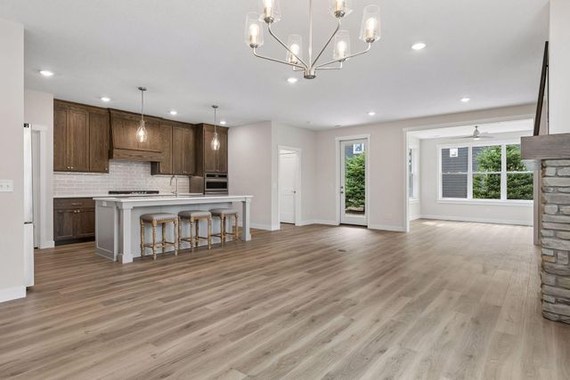 2915 Thompson Drive, River Falls, WI 54022