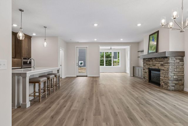 2915 Thompson Drive, River Falls, WI 54022