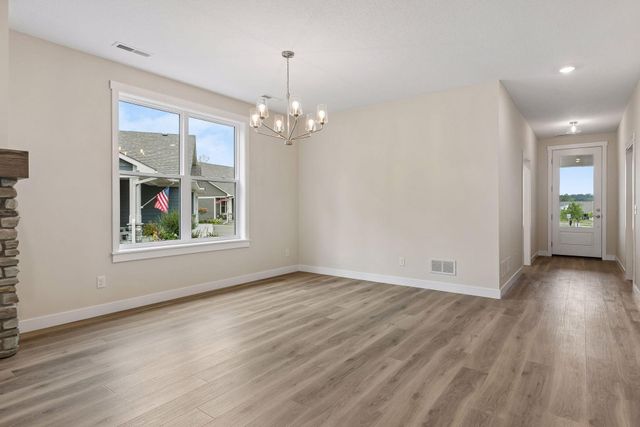 2915 Thompson Drive, River Falls, WI 54022