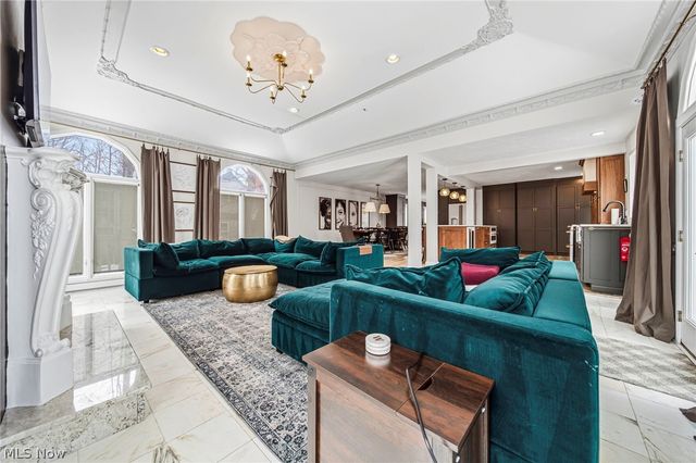 28900 Gates Mills Boulevard, Pepper Pike, OH 44124