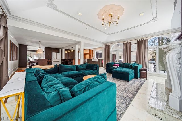 28900 Gates Mills Boulevard, Pepper Pike, OH 44124