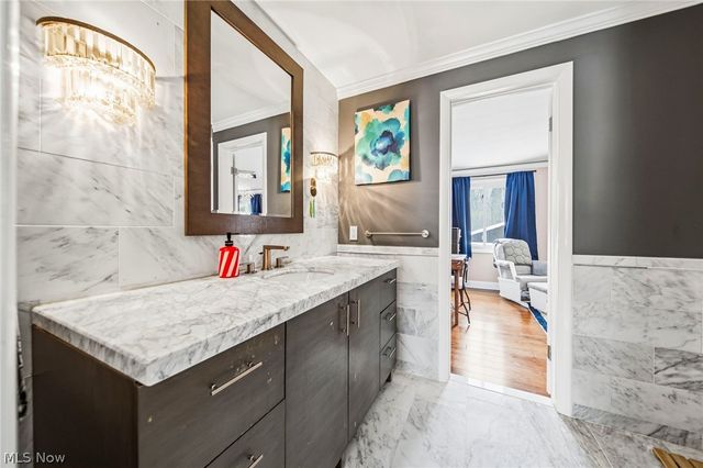 28900 Gates Mills Boulevard, Pepper Pike, OH 44124