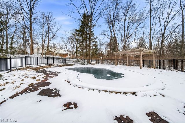 28900 Gates Mills Boulevard, Pepper Pike, OH 44124