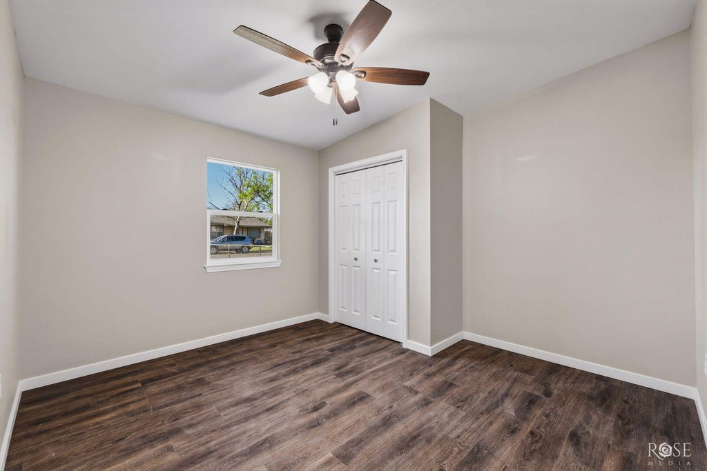 Image 20 of property listing at 1114 E 23rd Street, San Angelo, TX 76903
