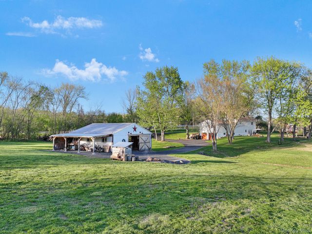 237 Sarah Wells Trail, Campbell Hall, NY 10916