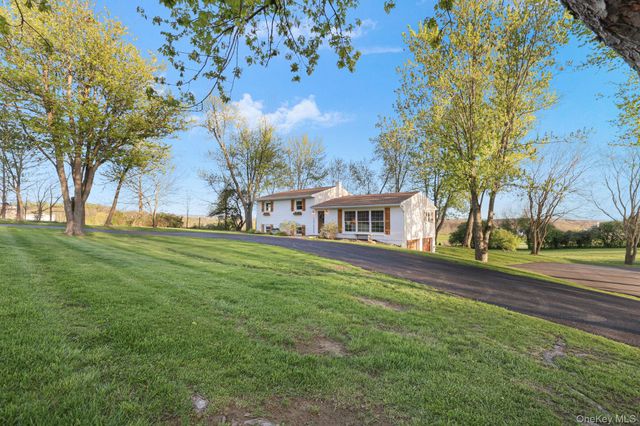 237 Sarah Wells Trail, Campbell Hall, NY 10916