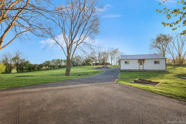 237 Sarah Wells Trail, Campbell Hall, NY 10916