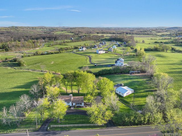 237 Sarah Wells Trail, Campbell Hall, NY 10916