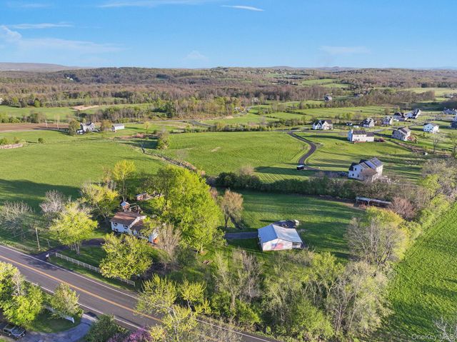 237 Sarah Wells Trail, Campbell Hall, NY 10916