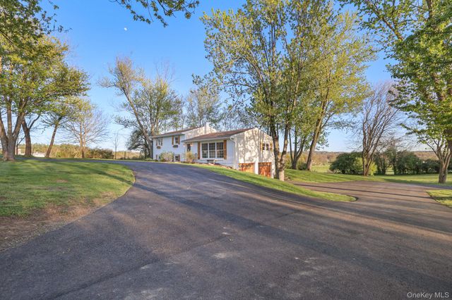 237 Sarah Wells Trail, Campbell Hall, NY 10916