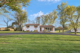 237 Sarah Wells Trail, Campbell Hall, NY 10916