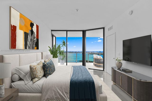 700 NE 24 4607, Miami, FL 33137